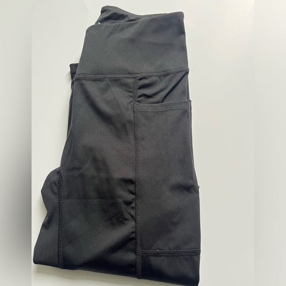 ✨NEW ✨Rebellaz Leggings for women - V-line body sculpting ✨ - Picture 3 of 3